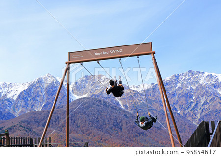 Hakuba Iwatake Mountain Resort in autumn 95854617