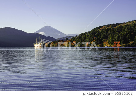 Fuji and a pirate ship Fuji and a pirate ship 95855162