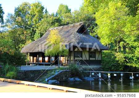 River Environment Paradise Stroll 82 (Kiso Sansen Park: Kakamigahara City, Gifu Prefecture) 95857608