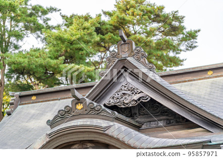 Kogota-no-yama Shrine main building gable decoration 95857971