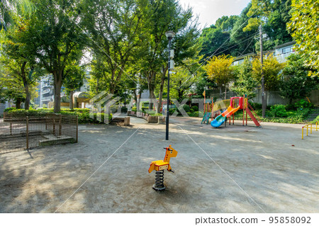 Mamiana Park in Minato Ward, Tokyo 95858092