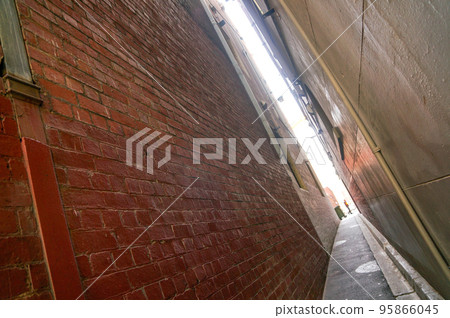 建築物之間的路徑 95866045