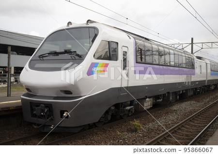 Kiha 183 series 5200s North Rainbow Express Kiha 183-5202 95866067