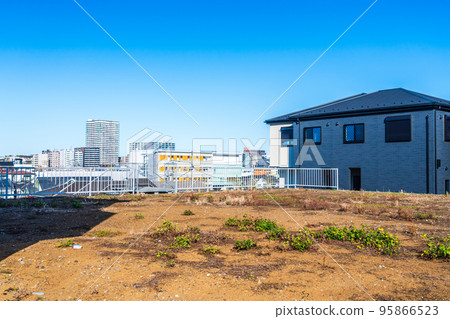 City view seen from the terrain City view seen from the terrain 95866523