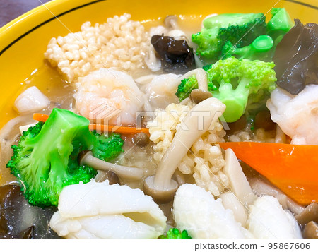 中國川菜，海鮮鍋 tomo（海鮮飯） 95867606