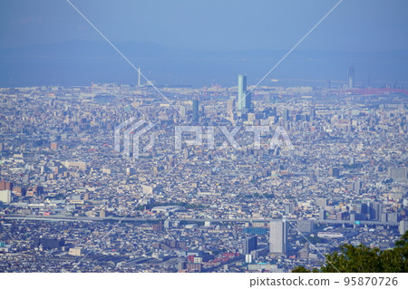 Early morning in autumn, from the observatory to Tennoji Early morning in autumn, from the observatory to Tennoji 95870726