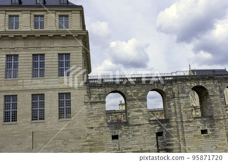 French royal fortress in the town of Vincennes French royal fortress in the town of Vincennes 95871720