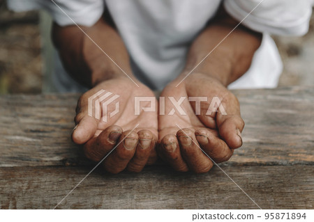 Male wrinkled hands, old man is wearing 95871894