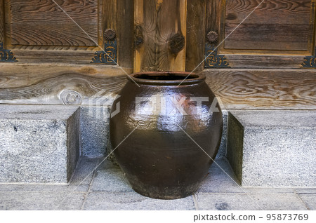 Namsangol Hanok Village Namsangol Hanok Village 95873769