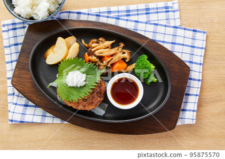 日式漢堡牛排 95875570