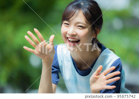 Nursery teacher park 95875742