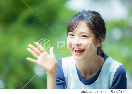 Nursery teacher park 95875744