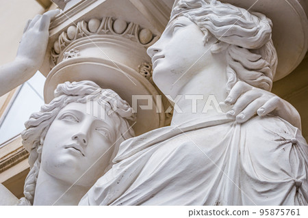 Karyatide, Palais Pallavicini ornate decoration, Vienna, Austria Karyatide, Palais Pallavicini ornate decoration, Vienna, Austria 95875761