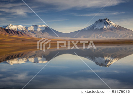 Idyllic Lake Lejia reflection and volcanic landscape in Atacama desert, Chile 95876086