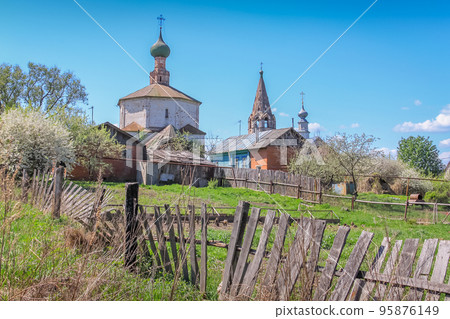 Orthodox church at golden sunrise, Suzdal, Russia 95876149