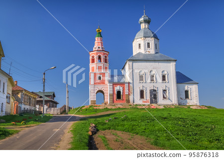 Orthodox church at golden sunset, Suzdal, Russia Orthodox church at golden sunset, Suzdal, Russia 95876318
