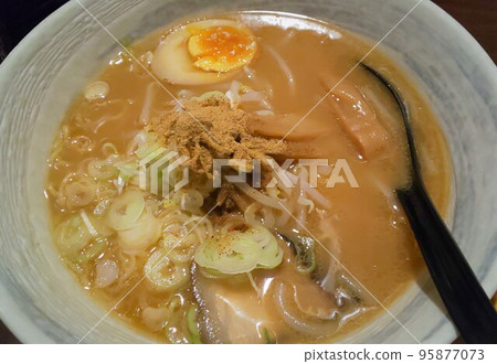 魚粉拉麵 魚粉拉麵 95877073