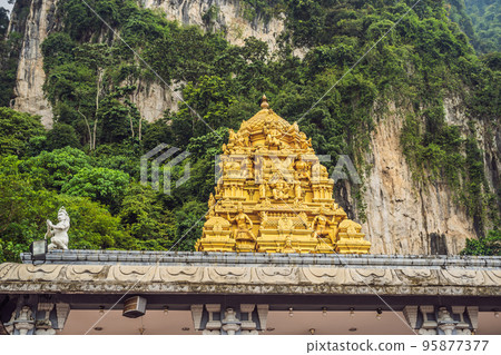 View in the Batu Caves, near Kuala Lumpur, Malaysia 95877377