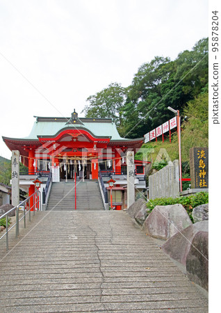 Vermillion Awashima Shrine in Moji Ward, Kitakyushu City, Fukuoka Prefecture 95878204