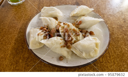 Pierogie Pierogie 95879632