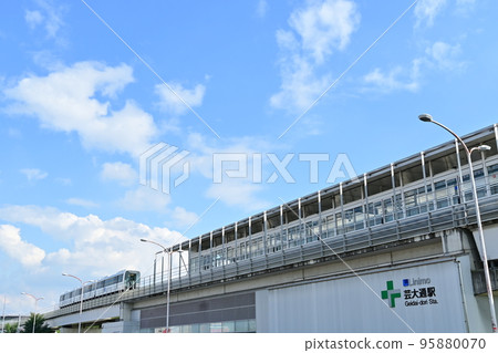 Aichi Rapid Transit Tobu Kyuryo Line (Linimo) Geidai Dori 95880070