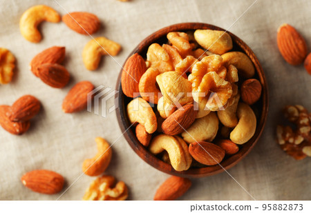 混合堅果 95882873