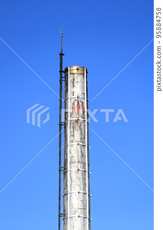 Image of a public bath chimney 95884758