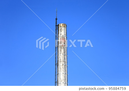 Image of a public bath chimney 95884759