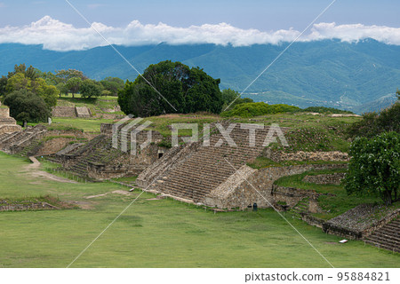 Buildings P and II at Monte Alban archaeological site, Oaxaca, Mexico Buildings P and II at Monte Alban archaeological site, Oaxaca, Mexico 95884821
