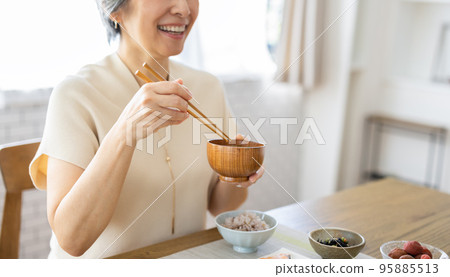 Meal scene Meal scene 95885513