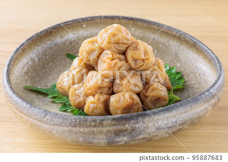Umeboshi Kishu Minabe Small Umeboshi Umeboshi Kishu Minabe Small Umeboshi 95887683