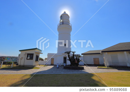 御前崎燈塔（靜岡縣御前崎市） 95889088