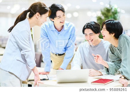 business young 95889261