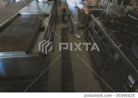 kitchen 95890828