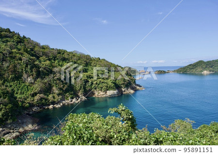 Shijunura, Shimane Peninsula in autumn, Mihonoseki-cho, Morokuki, Hoda scenery 95891151