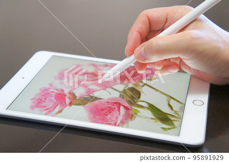 Illustration production on a tablet device 95891929