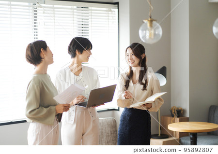 working women working women 95892807