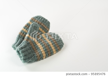 Image of knitted gloves Image of knitted gloves 95895476