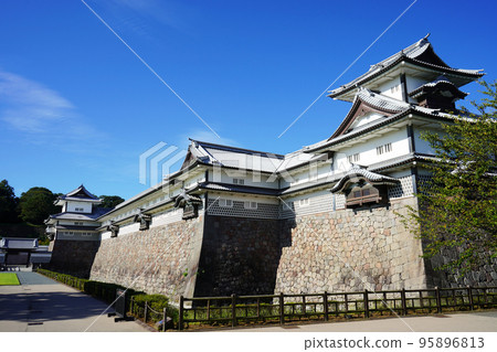 Kanazawa Castle Park | Refreshing blue sky, Hishiyagura and Gojukken Nagaya | Kanazawa City, Ishikawa Prefecture Kanazawa Castle Park | Refreshing blue sky, Hishiyagura and Gojukken Nagaya | Kanazawa City, Ishikawa Prefecture 95896813