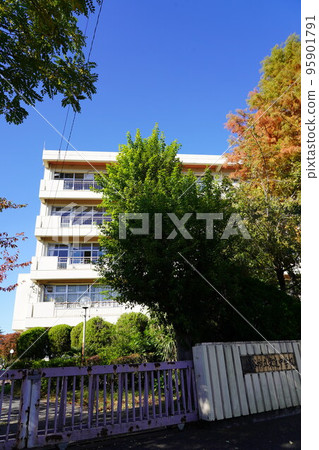 Koshigaya Municipal Eishin Junior High School, the alma mater of EXILE's ATSUSHI 95901791