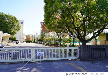 Koshigaya Municipal Eishin Junior High School, the alma mater of EXILE's ATSUSHI Koshigaya Municipal Eishin Junior High School, the alma mater of EXILE's ATSUSHI 95901796