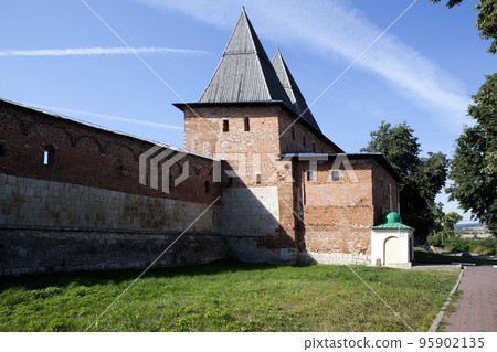 Nikolskaya travel tower and fortress wall. Zaraisk Kremlin. Zaraysk. Moscow region. Russia Nikolskaya travel tower and fortress wall. Zaraisk Kremlin. Zaraysk. Moscow region. Russia 95902135