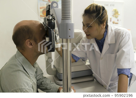 Eye exam, ophthalmologist, eye health. Eye exam, ophthalmologist, eye health. 95902196