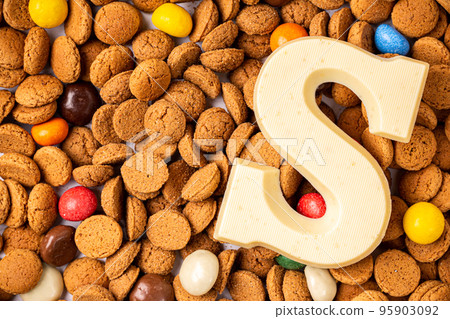 Dutch holiday Sinterklaas background 95903092