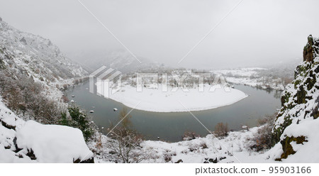 Panoramic view of Arda river in Rodopi Mountains. Kardzali province, Bulgaria, in snowy winter day Panoramic view of Arda river in Rodopi Mountains. Kardzali province, Bulgaria, in snowy winter day 95903166