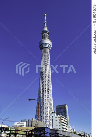 Tokyo Sky Tree Scenery from Narihira Bridge 95904679
