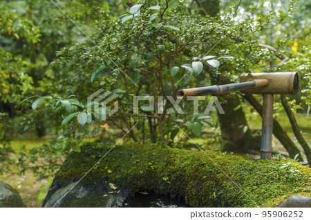 奈良市東招提寺獅子堂 95906252