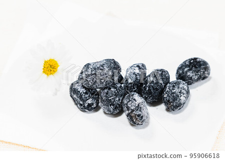 丹波黑毛豆製成的天竺葵 95906618