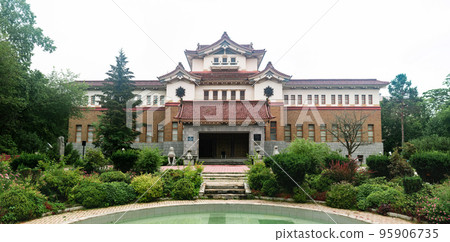 building of the Sakhalin Regional Museum of Local Lore in Yuzhno-Sakhalinsk, Russia 95906735
