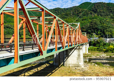Kasagi Bridge with Gelber truss structure over the Kizu River in Kyoto Prefecture 95907021
